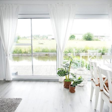 Ferienhaus Max Am Wasser Ferienpark Vislust Верверсхоф Экстерьер фото